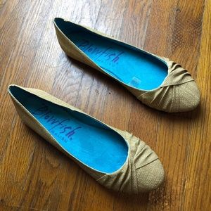 NEW Blowfish Flats Cream Size 14
